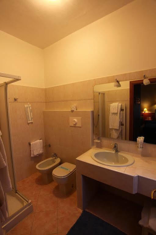 Hotel Lincoln Cinisello Balsamo Esterno foto